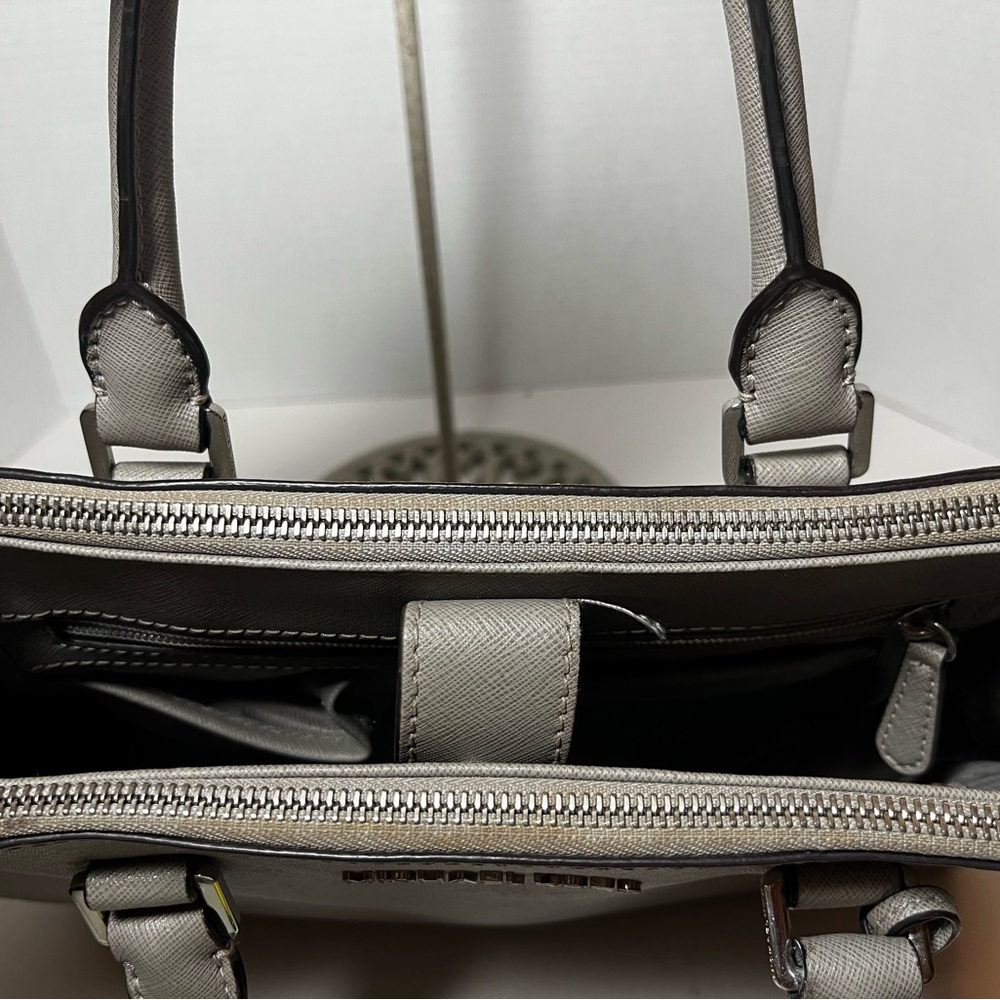 Michael Kors Sutton Satchel - Picture 3 of 10